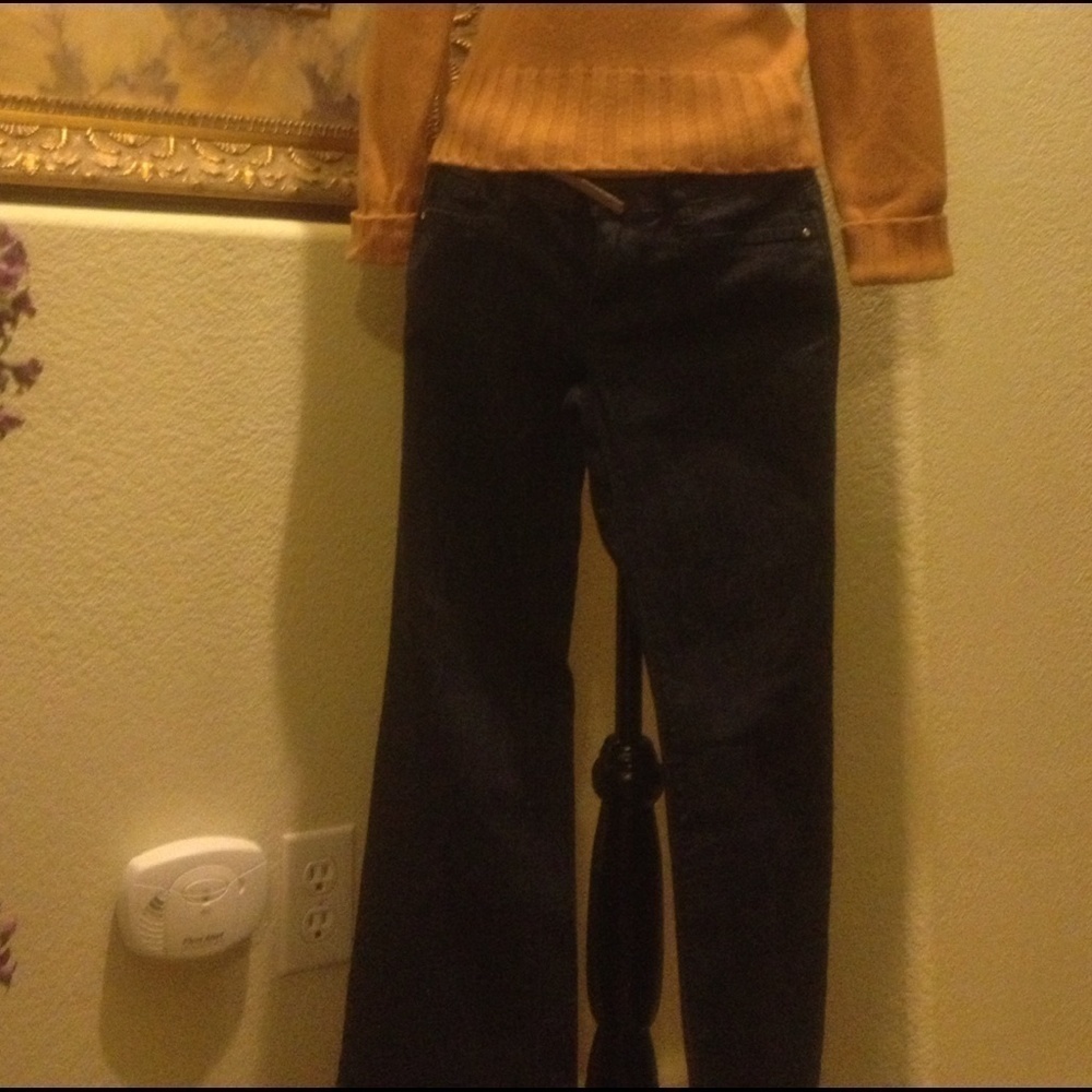 Blk Market White House flare leg demin - Picture 1 of 5